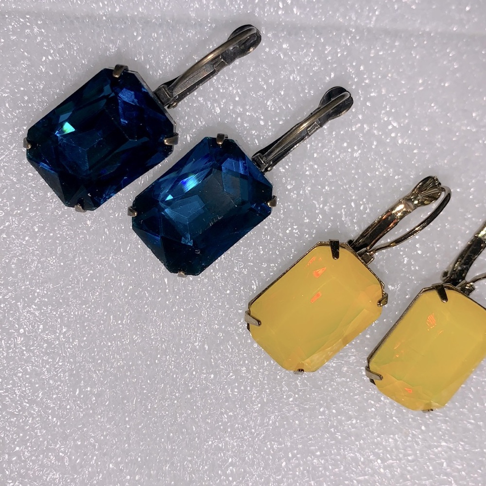 Fashionable glossy earrings- 2 for 1 price